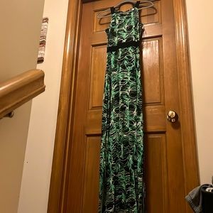 Long maxi dress, US XS side slits peek in front